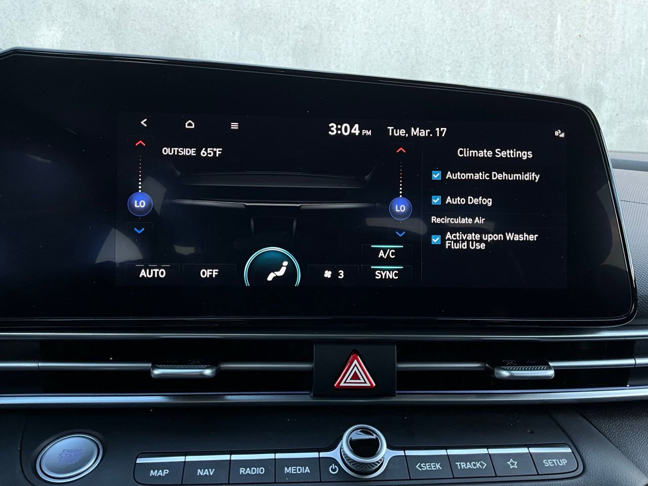 Used 2025 Hyundai Elantra SEL image 30