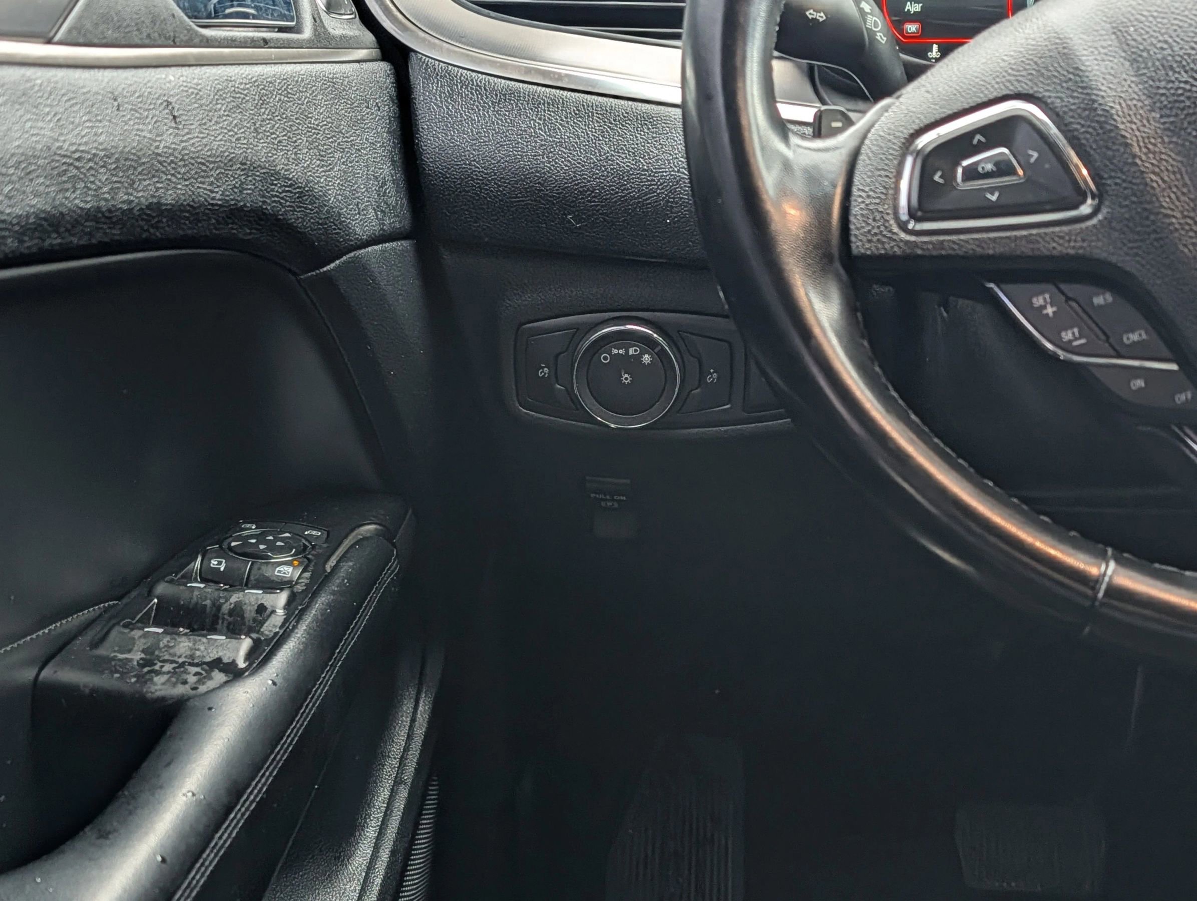 Used 2019 Lincoln MKC Select w/ Select Plus Package image 8