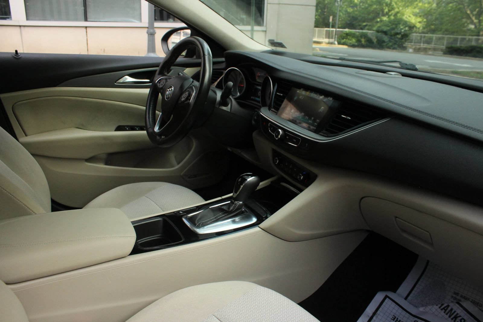 Used 2018 Buick Regal Preferred w/ Sights and Sounds Package FWD image 26