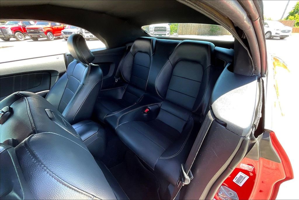 Used 2019 Ford Mustang GT Premium RWD image 27