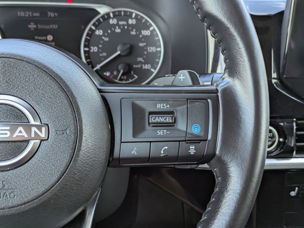 Used 2024 Nissan Pathfinder SV image 24