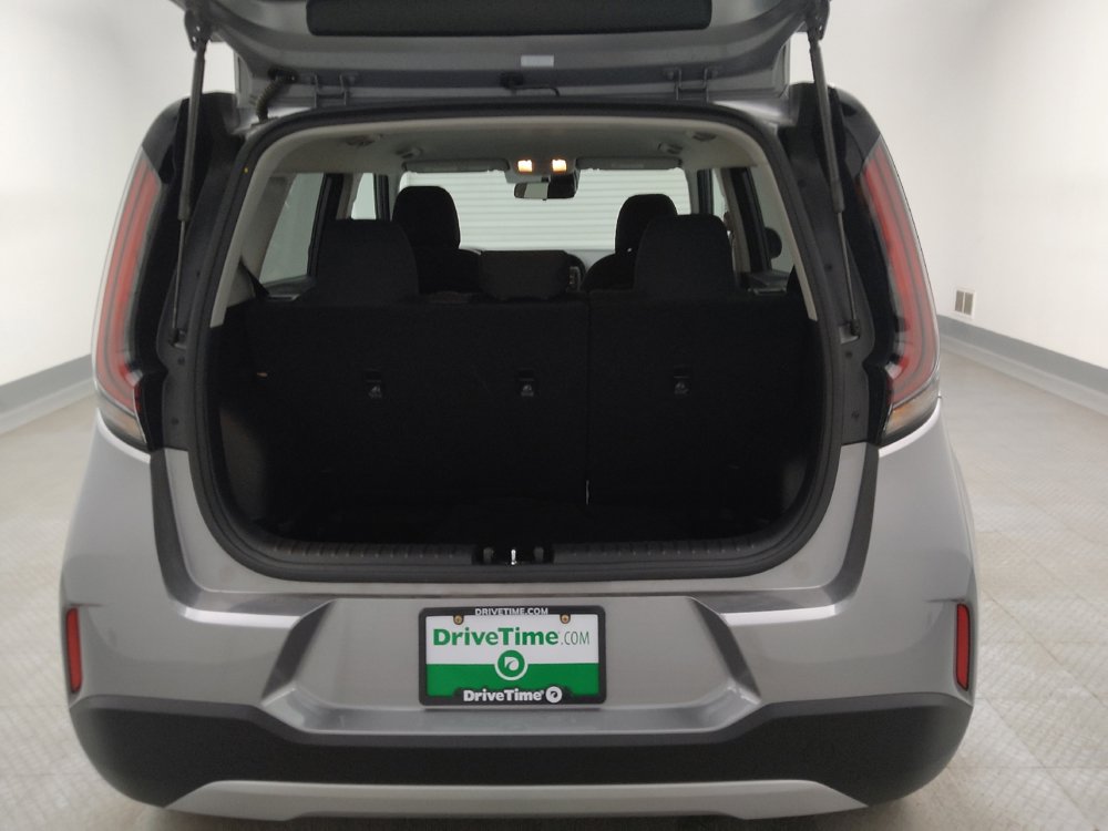 Used 2025 Kia Soul LX image 29