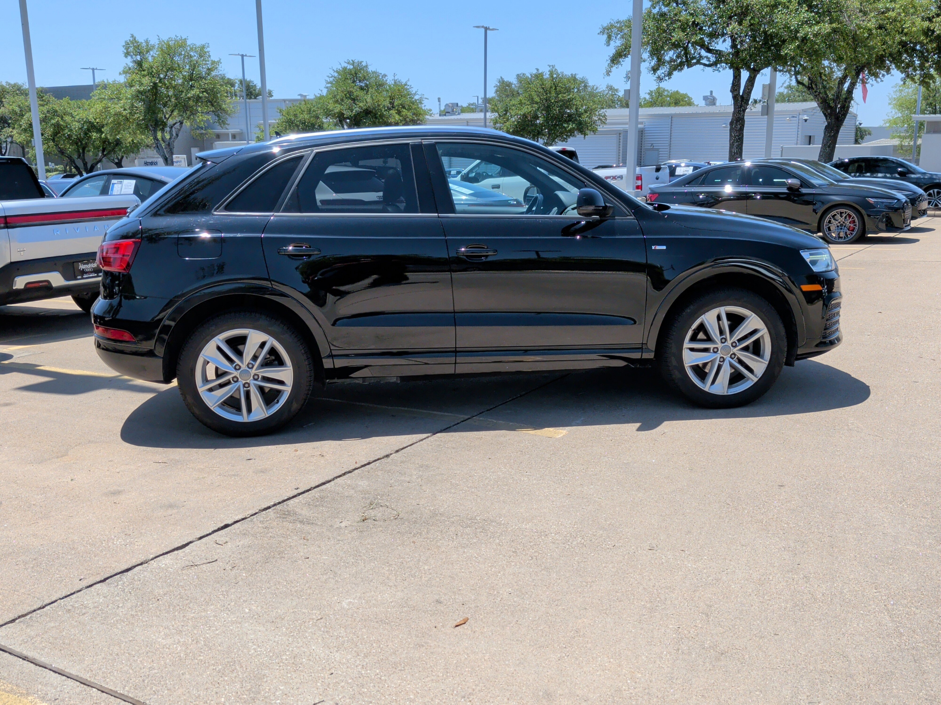 Used 2018 Audi Q3 2.0T Premium AWD/4WD image 8