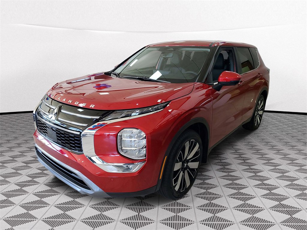 New 2025 Mitsubishi Outlander SE image 3