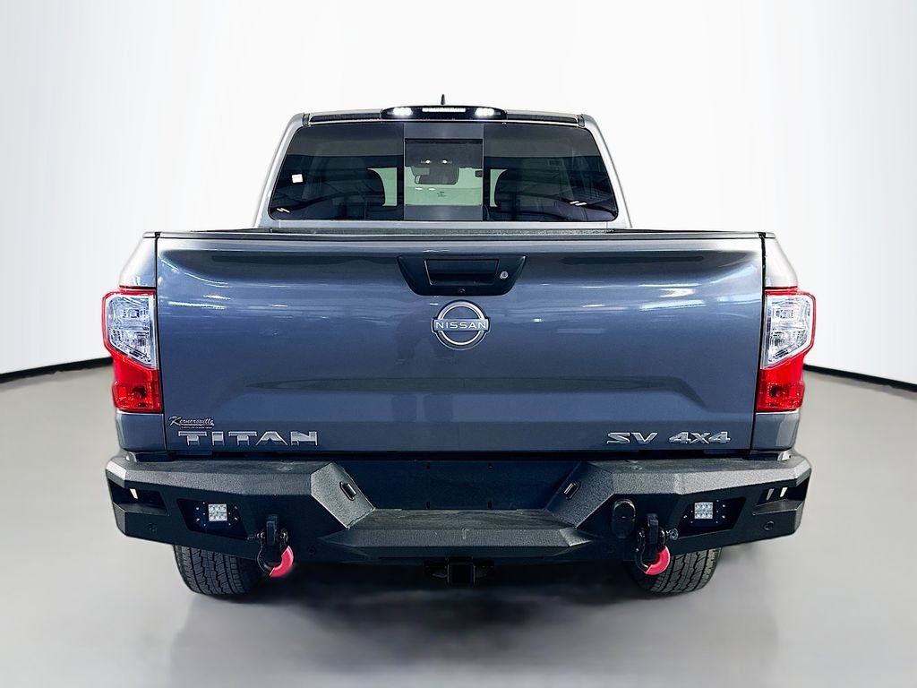 Used 2024 Nissan Titan SV AWD/4WD image 6