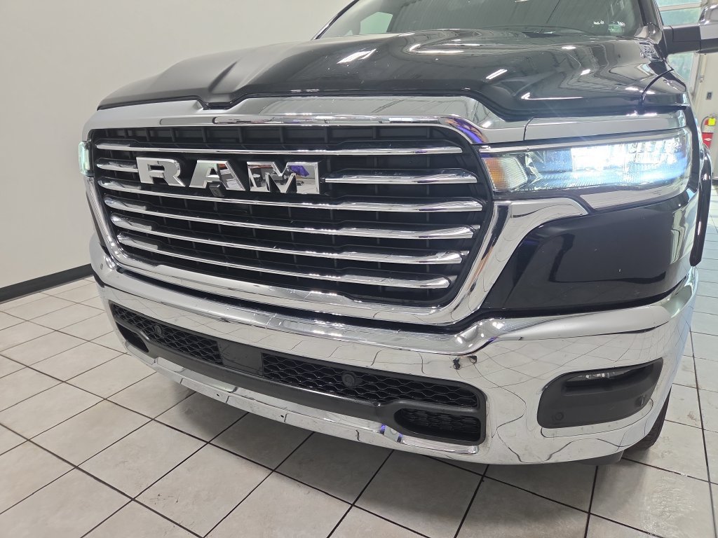 Used 2026 RAM 1500 Laramie AWD/4WD image 24