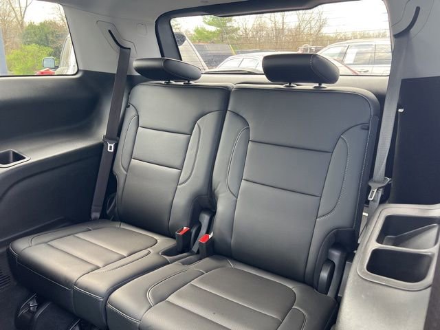 Used 2023 GMC Acadia SLT w/ Elevation Edition image 22