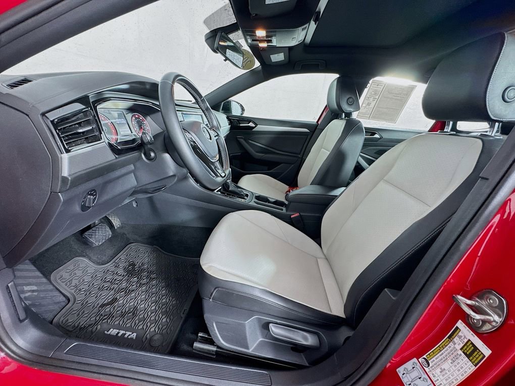 Used 2019 Volkswagen Jetta R-Line image 17