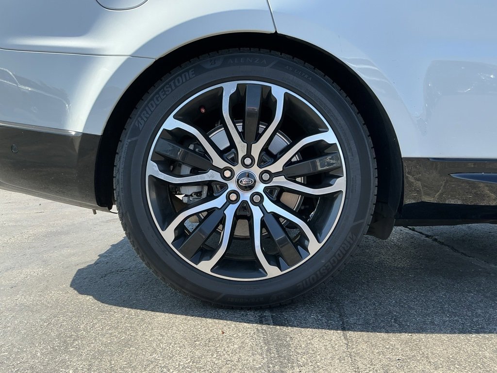 Used 2022 Land Rover Range Rover Sport HSE Silver Edition image 23