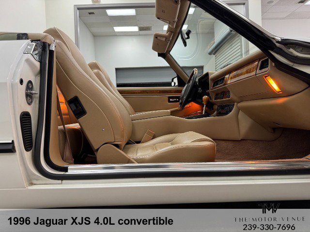 Used 1996 Jaguar XJS 4.0 Convertible image 30