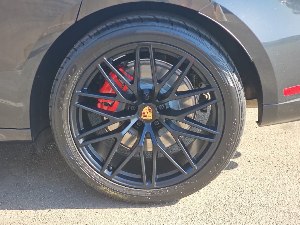 Used 2024 Porsche Macan GTS AWD/4WD image 36