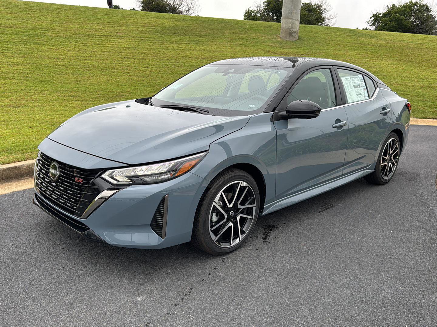 New 2025 Nissan Sentra SR w/ SR Premium Package