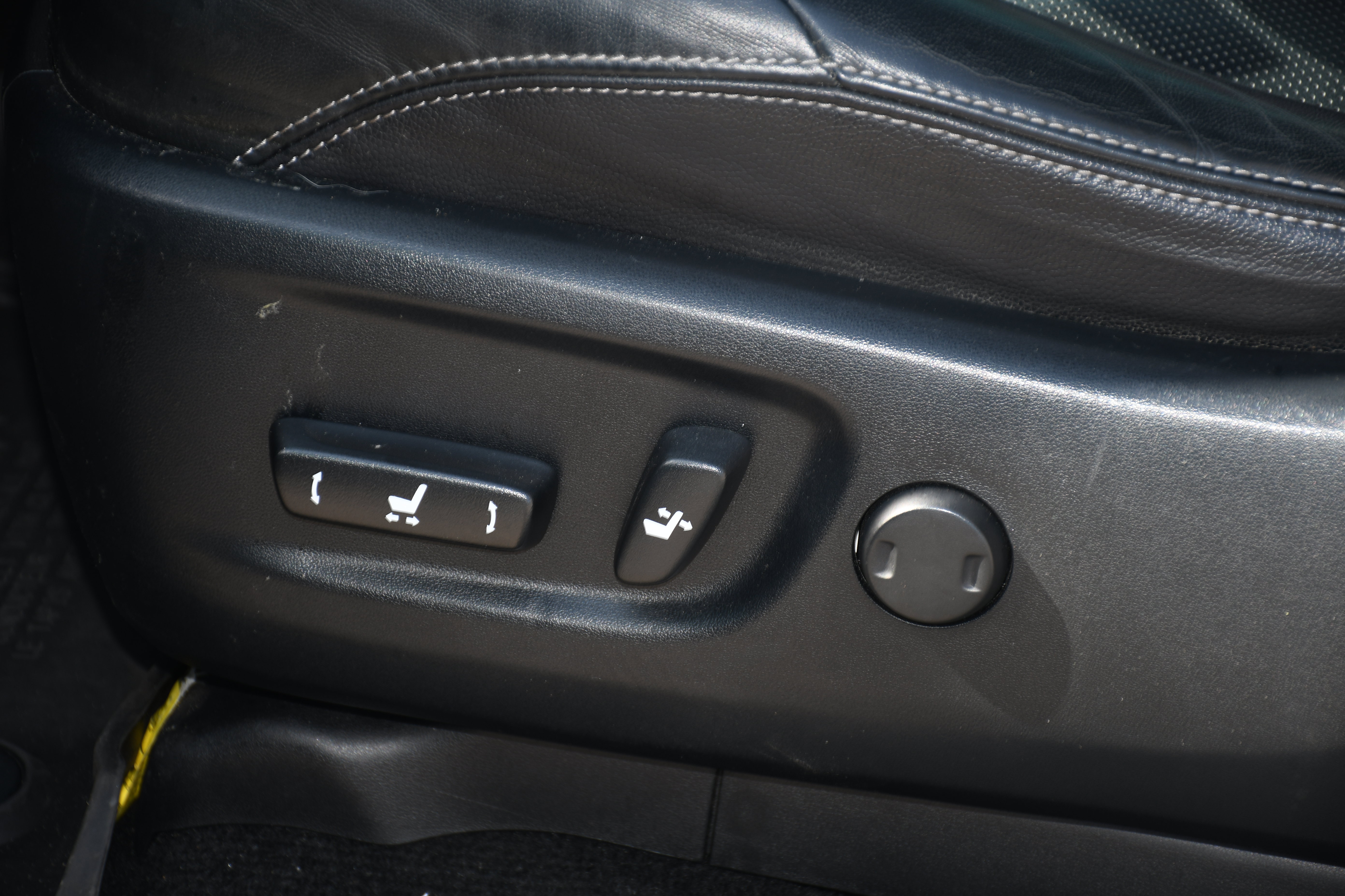 Used 2019 Toyota 4Runner Limited RWD image 9