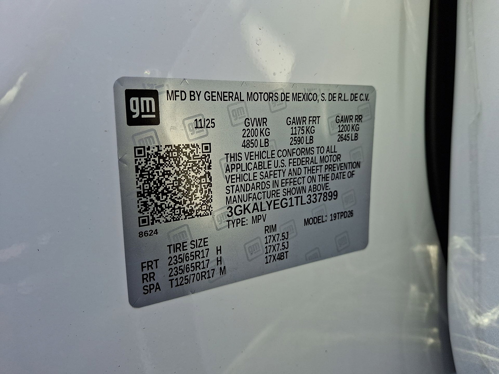 New 2026 GMC Terrain AT4 w/ Technology Package II AWD/4WD image 18