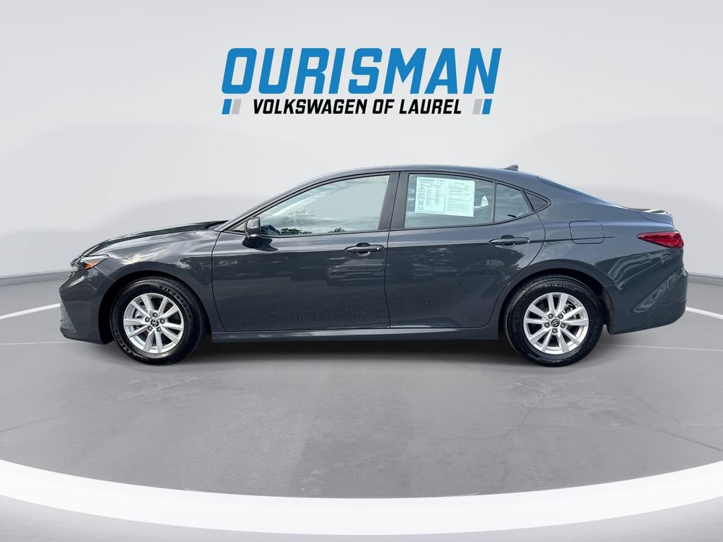 Used 2025 Toyota Camry LE w/ Convenience Package FWD image 5
