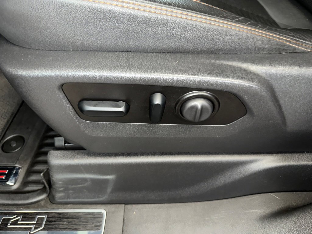 Certified 2021 GMC Sierra 2500 AT4 w/ AT4 Premium Plus Package image 3