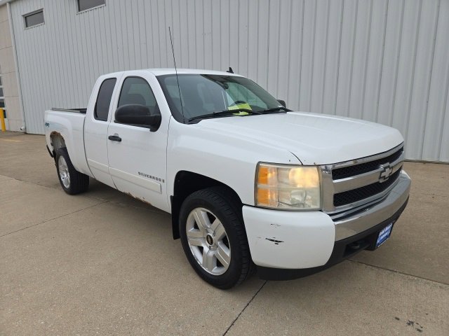 Used 2008 Chevrolet Silverado 1500 LT w/ All Star Edition image 2