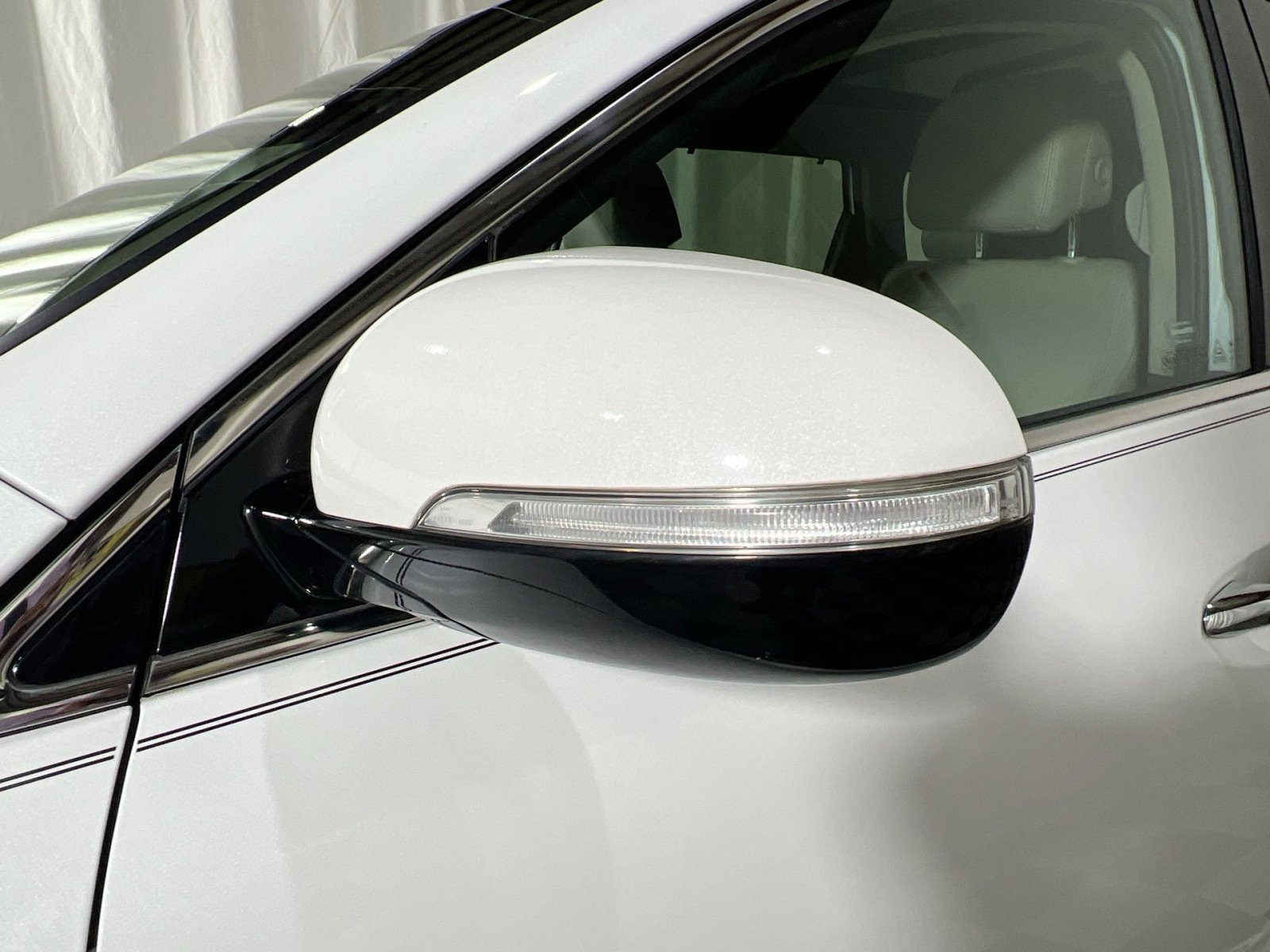 Used 2017 Kia Sorento EX w/ EX Advanced Touring Package image 14