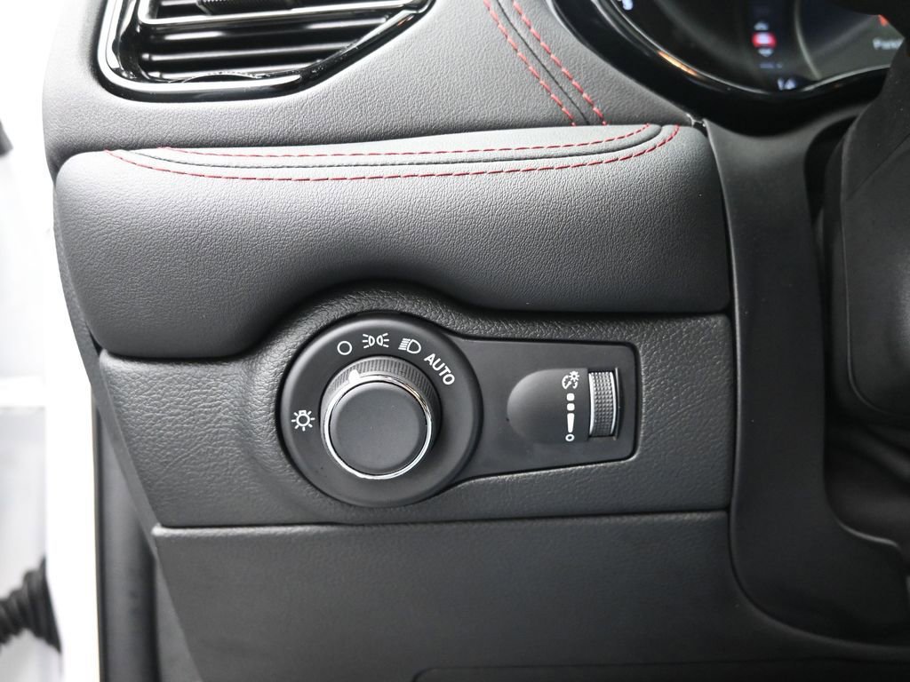 Used 2024 Dodge Durango R/T image 35