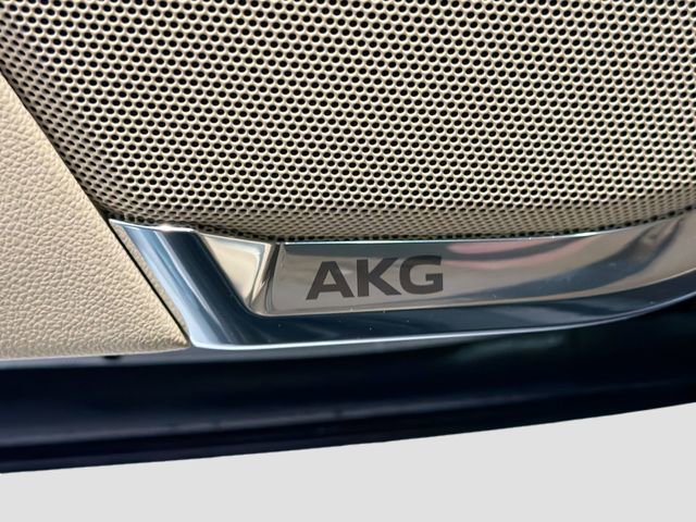 Certified 2021 Cadillac Escalade Premium Luxury w/ LPO, Illumination Package image 18