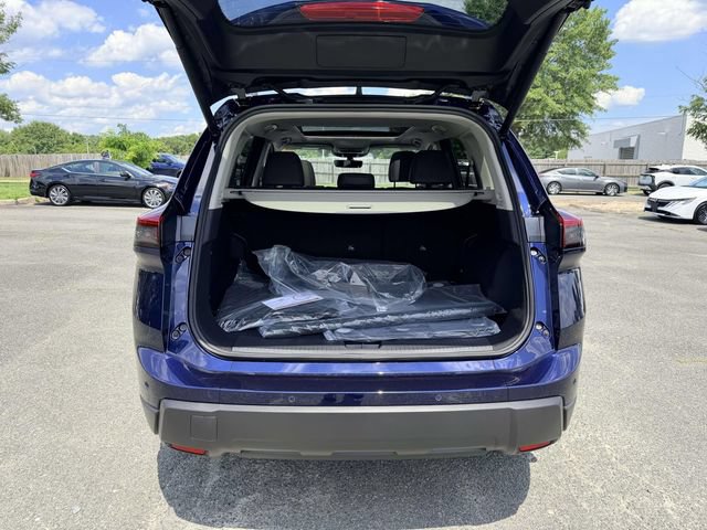New 2026 Nissan Rogue Dark Armor FWD image 12