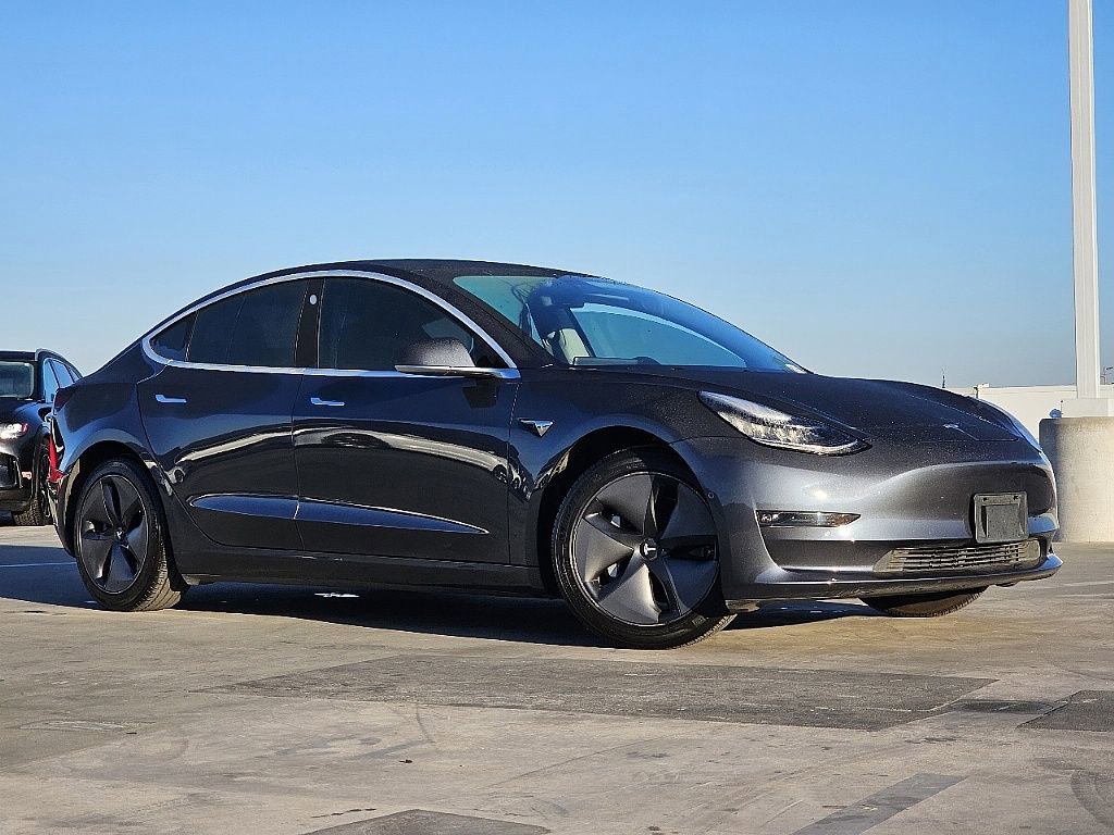 Used 2018 Tesla Model 3 Long Range image 4