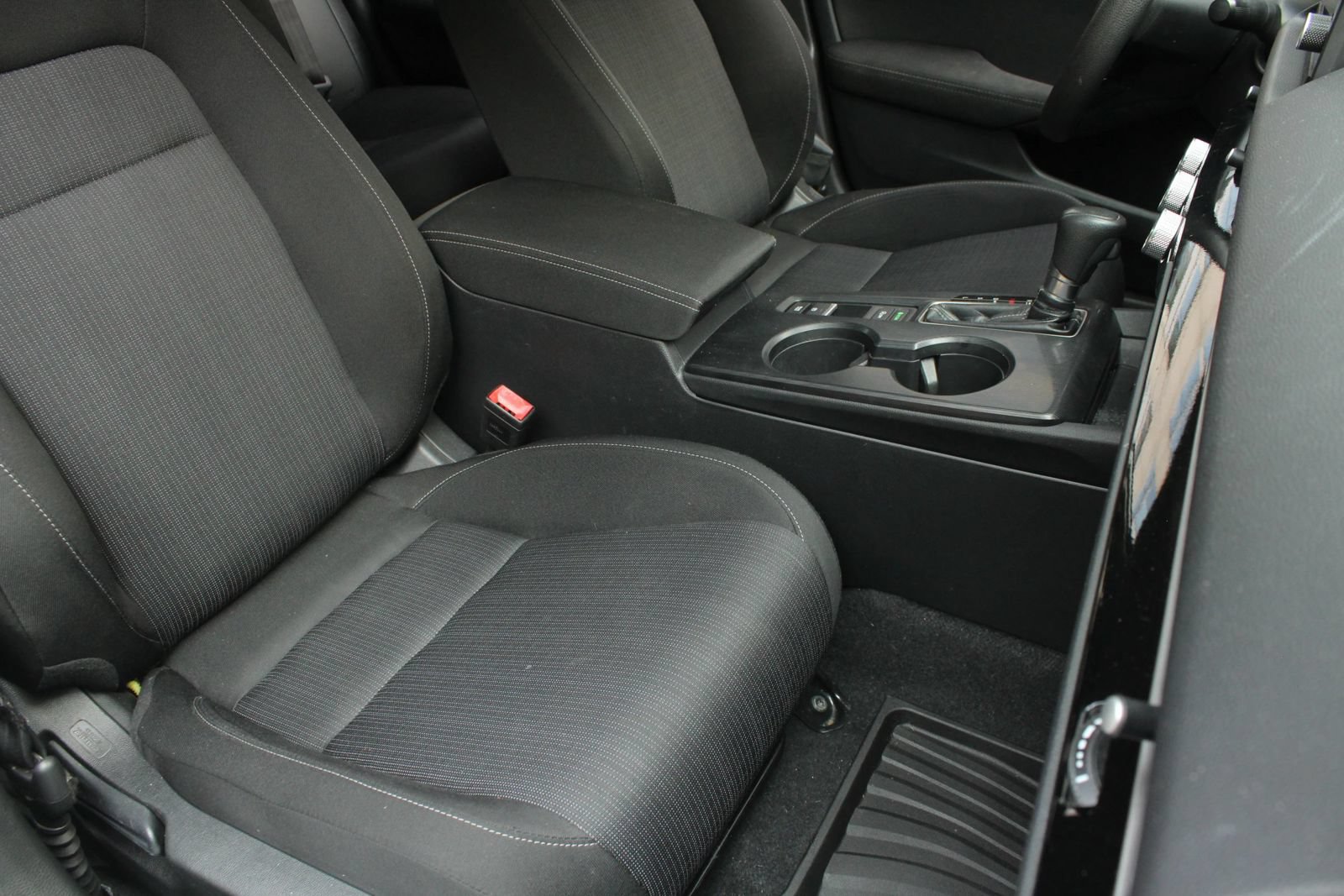 Used 2022 Honda Civic LX image 28