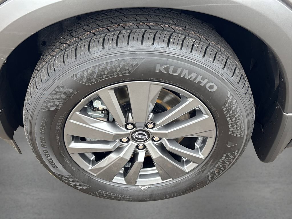 New 2025 Nissan Pathfinder SV w/ Black Appearance Package image 12