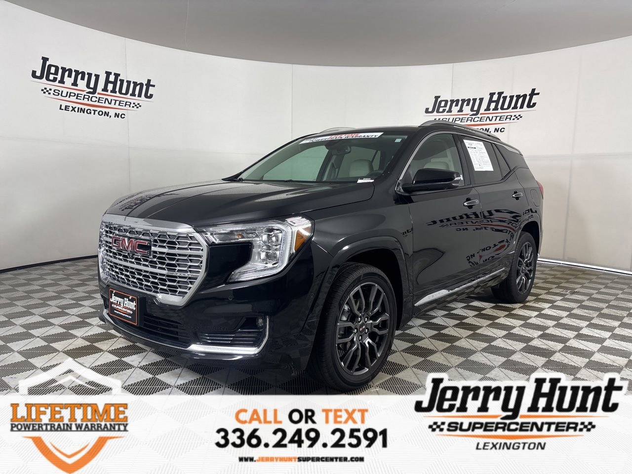 Used 2024 GMC Terrain Denali w/ Black Diamond Edition