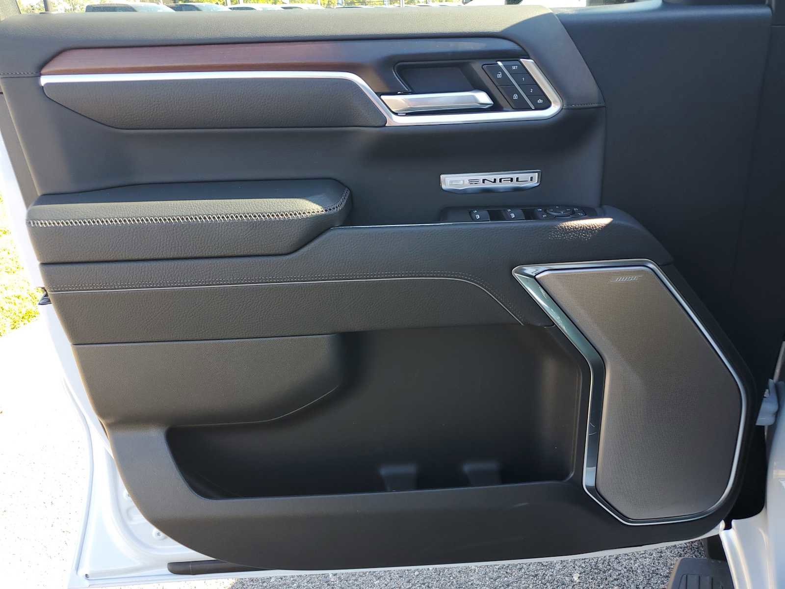 New 2026 GMC Sierra 1500 Denali w/ Technology Package image 15