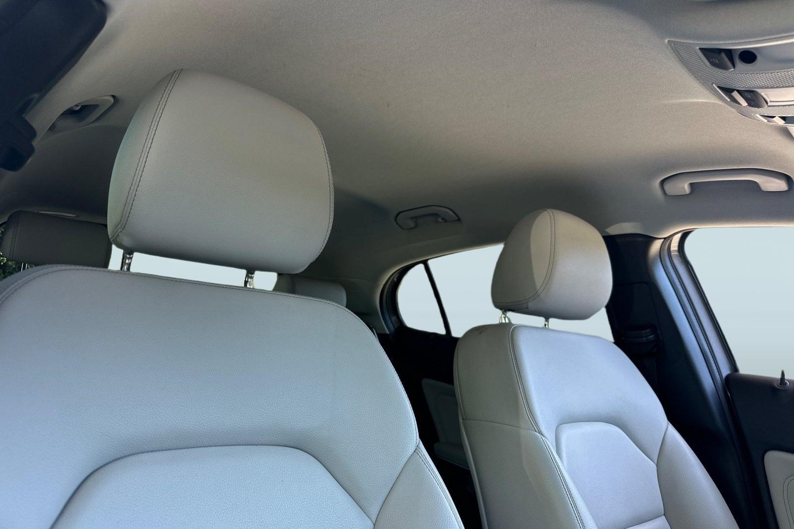 Certified 2020 Mercedes-Benz GLA 250 4MATIC image 23