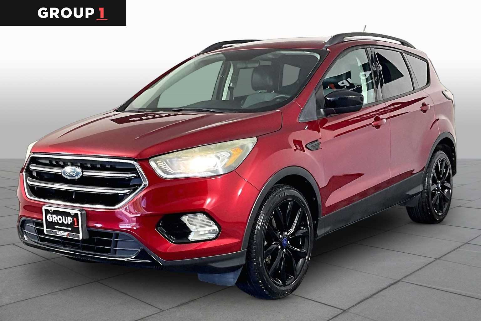 Used 2017 Ford Escape SE w/ Equipment Group 201A