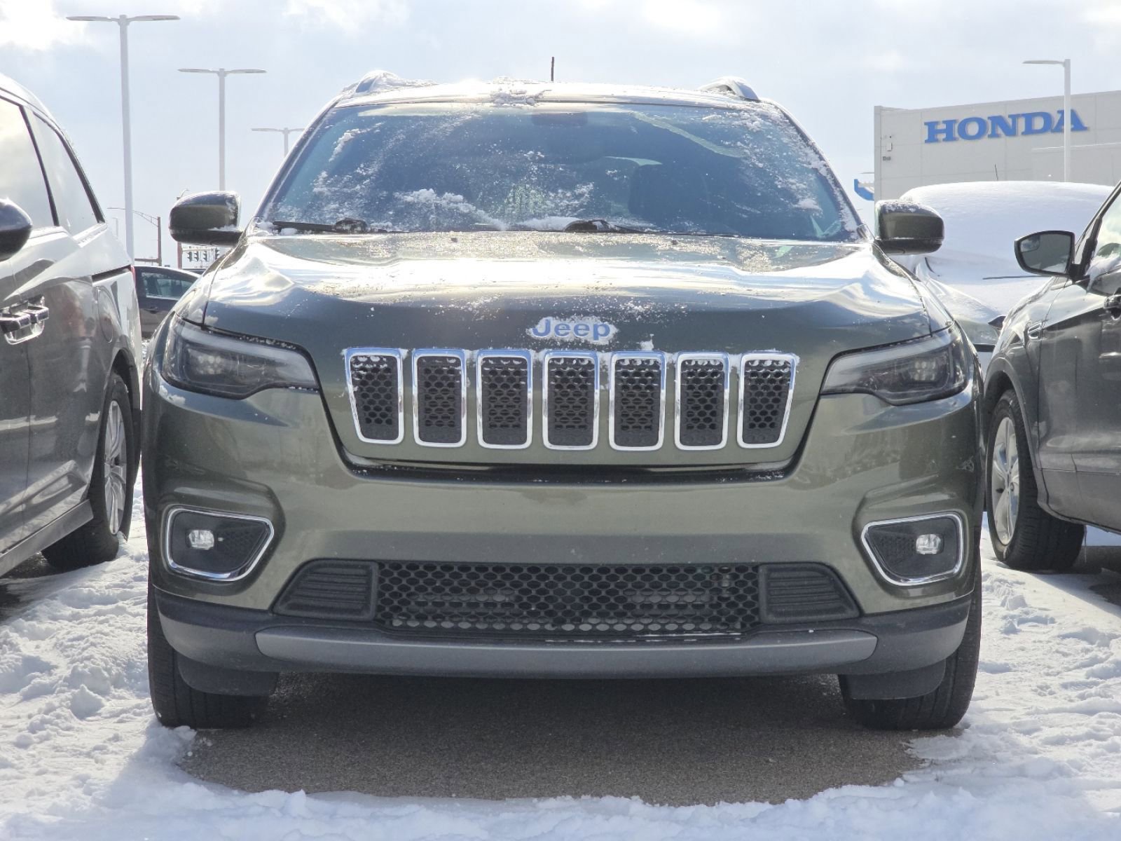 Used 2019 Jeep Cherokee Limited image 9