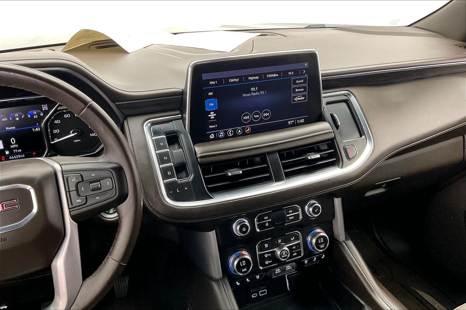 Used 2021 GMC Yukon SLT w/ SLT Premium Package AWD/4WD image 5