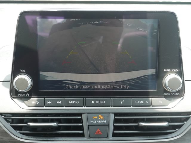 Used 2024 Nissan Altima 2.5 SV FWD image 4