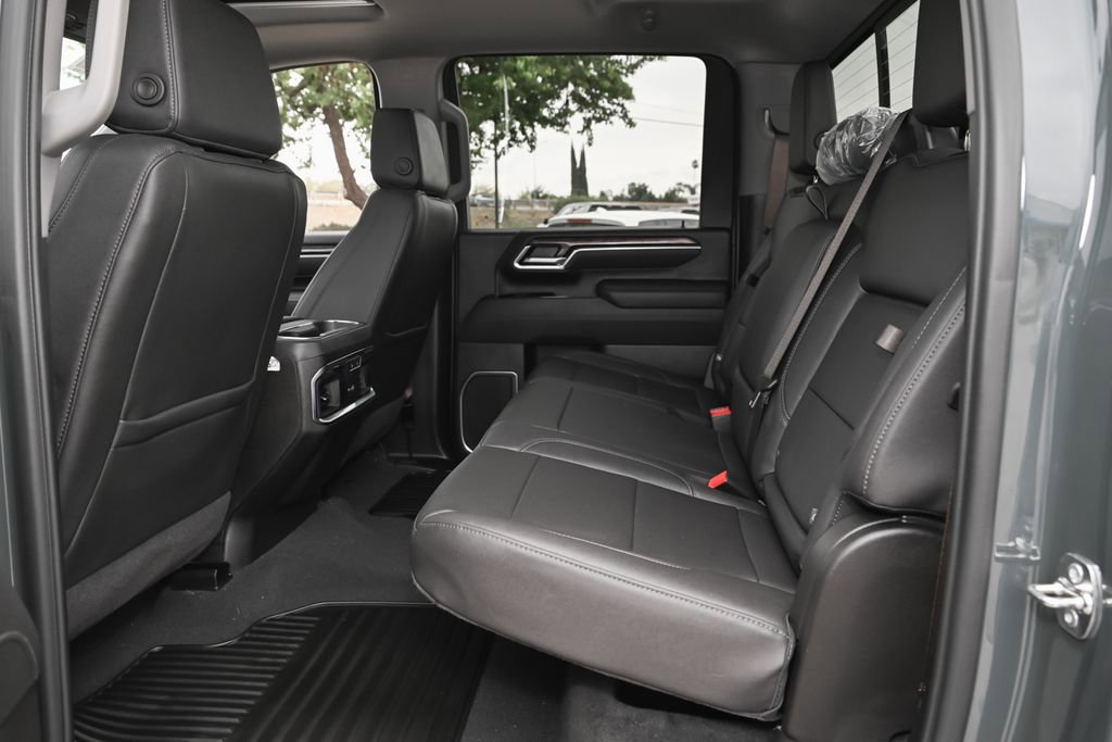 New 2026 Chevrolet Silverado 2500 LTZ w/ LTZ Convenience Package AWD/4WD image 39