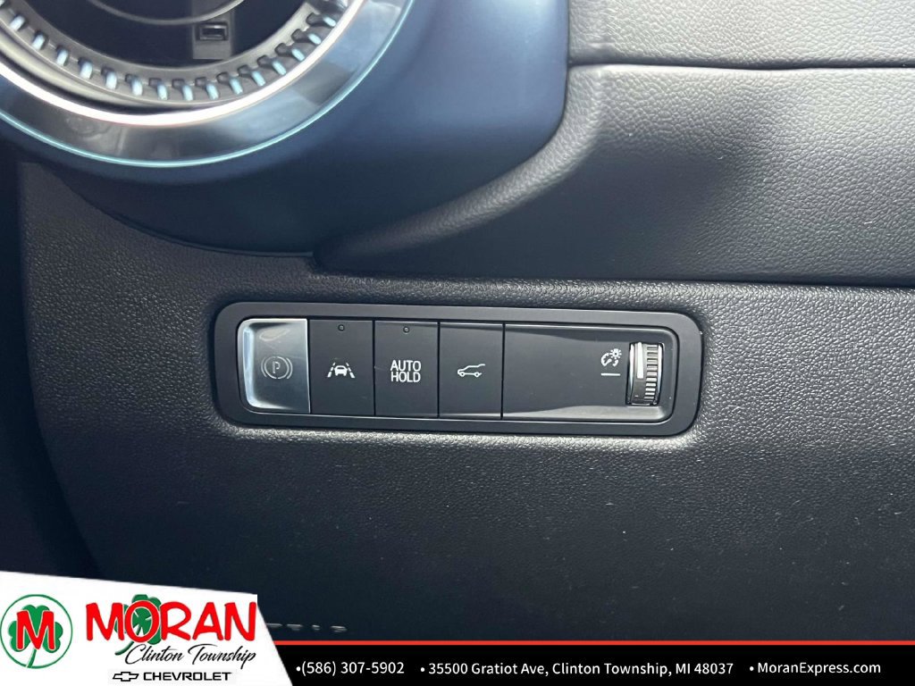 Used 2024 Chevrolet Equinox EV LT FWD image 27