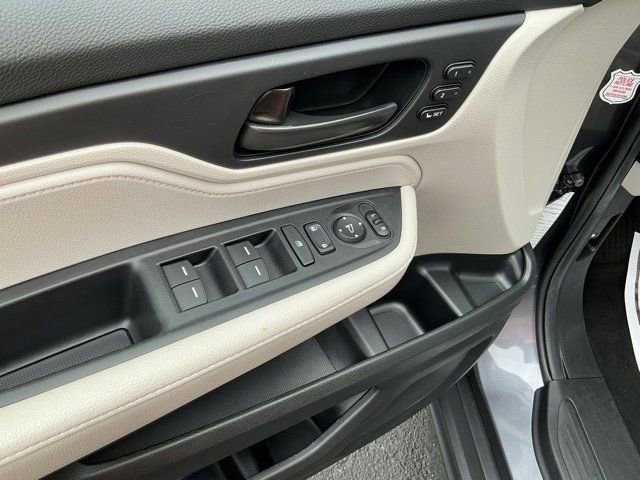Used 2025 Honda Odyssey EX-L image 15