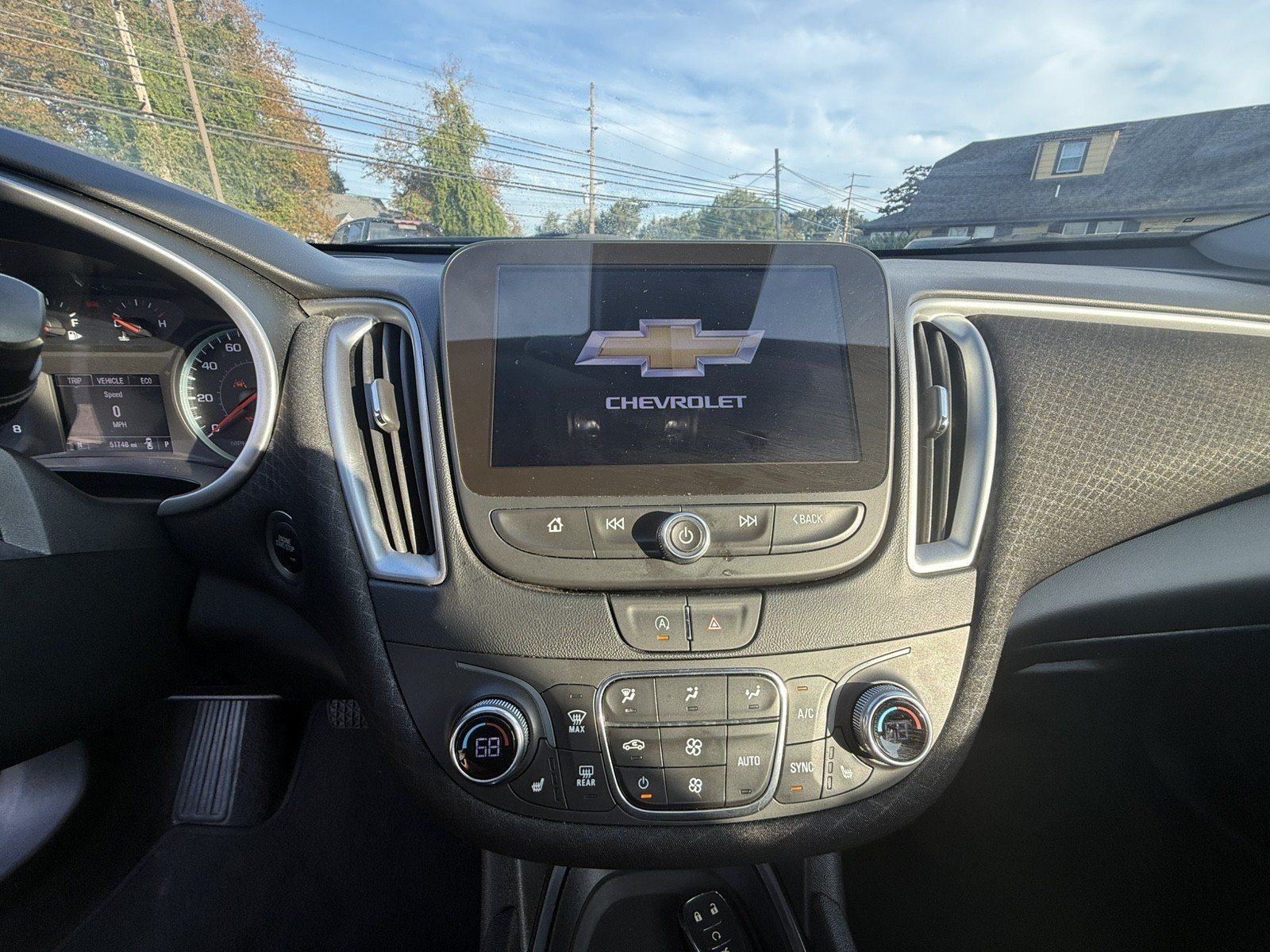 Used 2025 Chevrolet Malibu LT FWD image 12