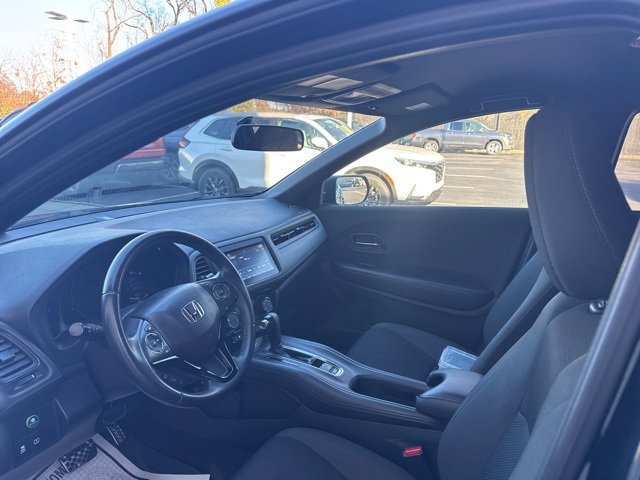 Used 2021 Honda HR-V Sport image 3