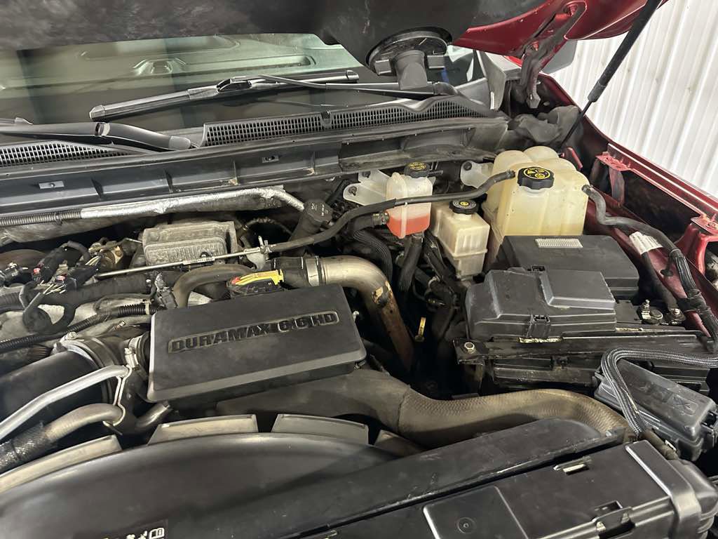 Used 2022 GMC Sierra 3500 SLE w/ SLE Convenience Package AWD/4WD image 11