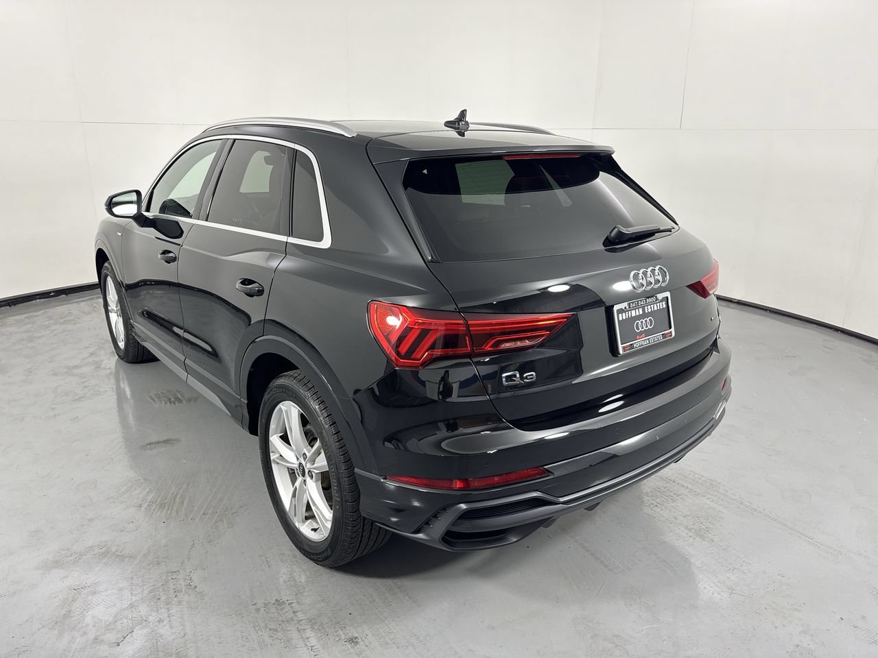 Used 2022 Audi Q3 2.0T Premium Plus w/ Premium Plus Package AWD/4WD image 31