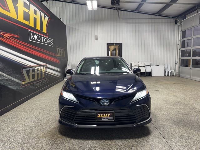 Used 2021 Toyota Camry XLE FWD image 29