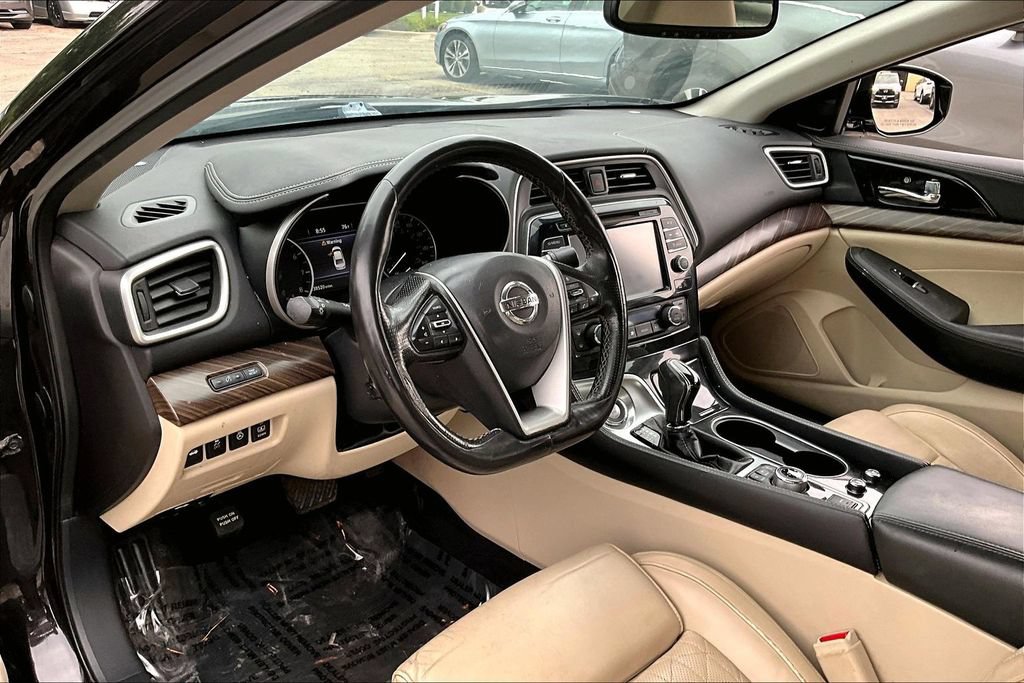 Used 2016 Nissan Maxima Platinum FWD image 16