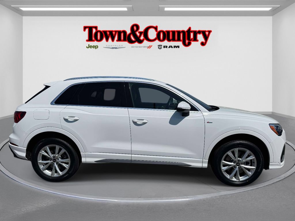Used 2022 Audi Q3 2.0T Premium AWD/4WD image 9