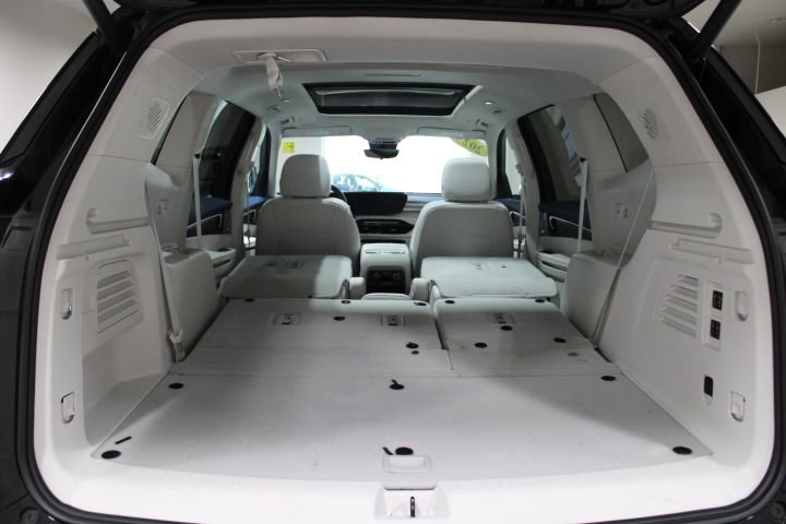 Used 2025 Buick Enclave Avenir w/ Super Cruise Package AWD/4WD image 15