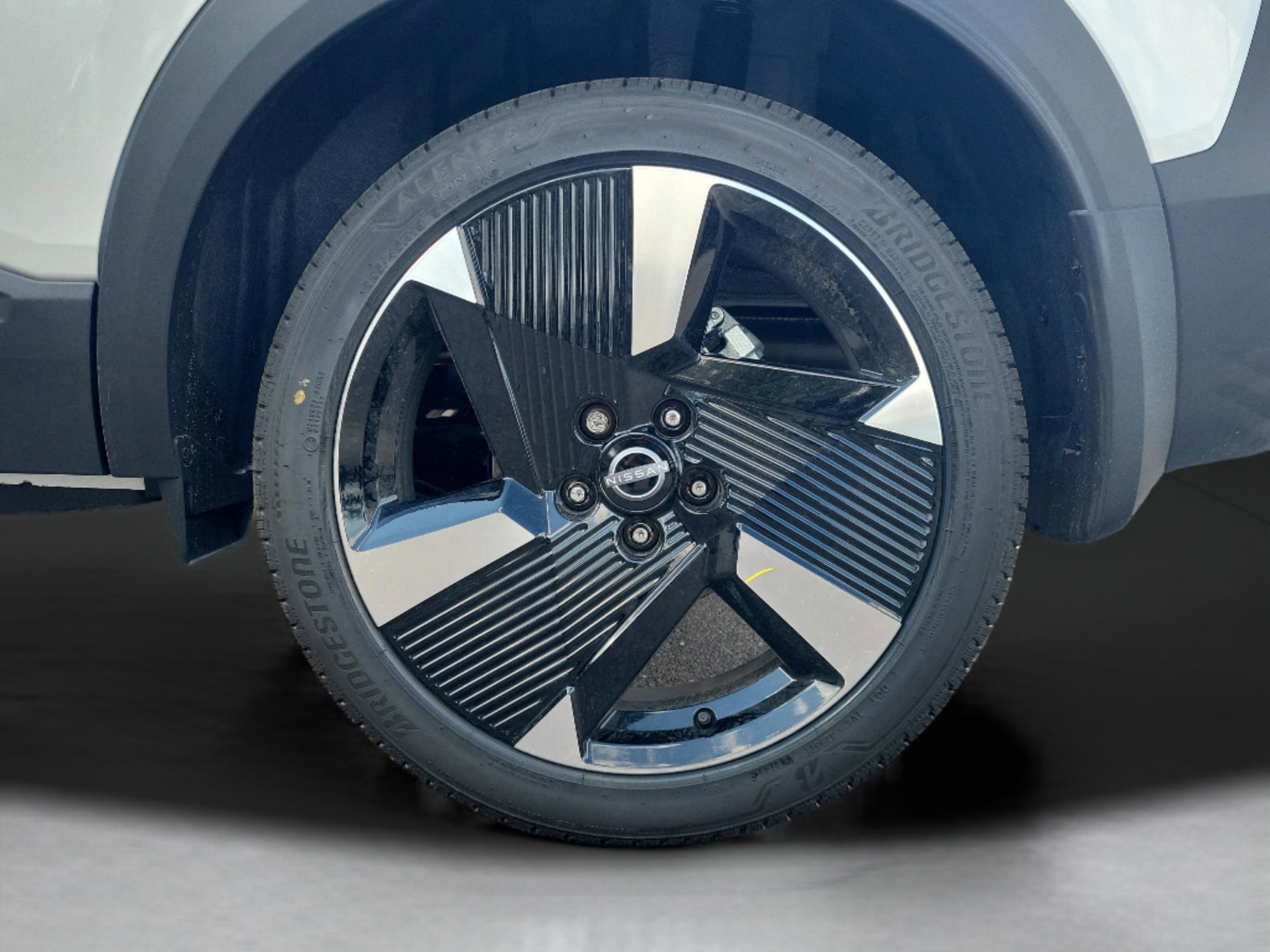 New 2026 Nissan Kicks SR w/ SR Premium Package image 7