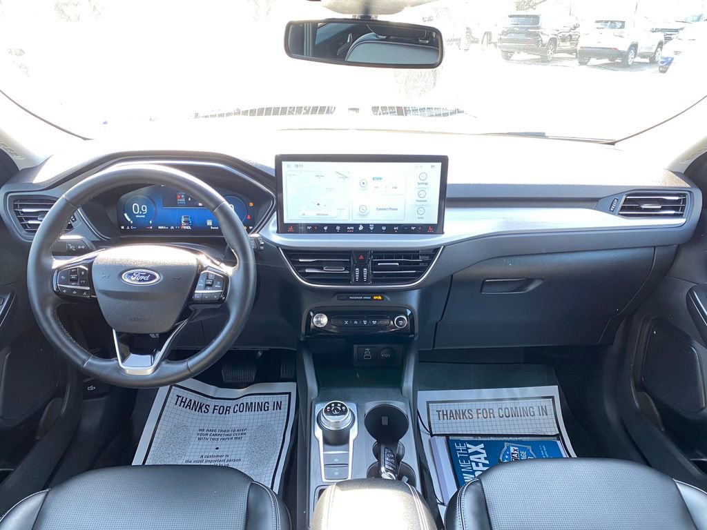 Used 2025 Ford Escape Platinum AWD/4WD image 19