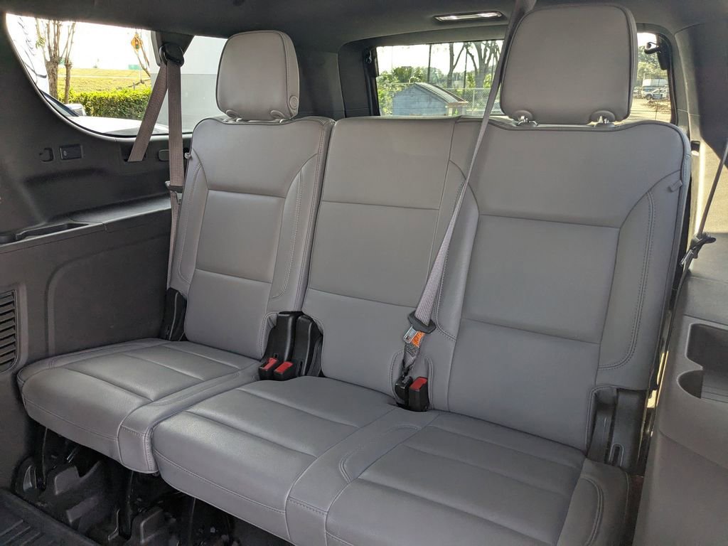 Used 2021 GMC Yukon XL SLT w/ SLT Premium Package image 15