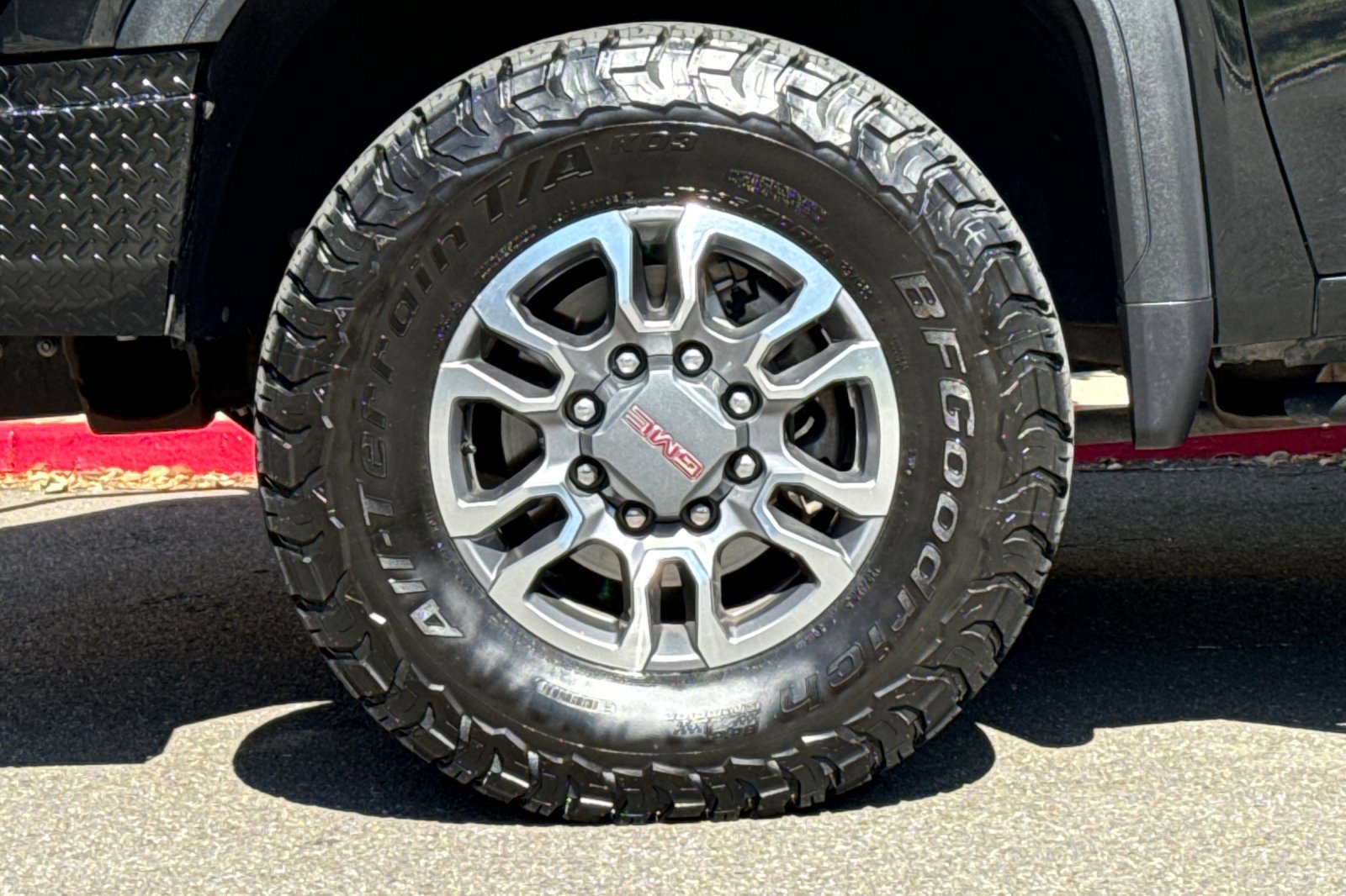 Used 2024 GMC Sierra 2500 AT4 w/ Max Trailering Package AWD/4WD image 34